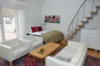 Fladbro Kro Hotels in 