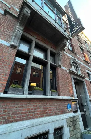 Hotel le Cygne d'Argent Отели в г. Angleur