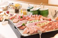 Hotel Garni Vier Jahreszeiten - breakfast