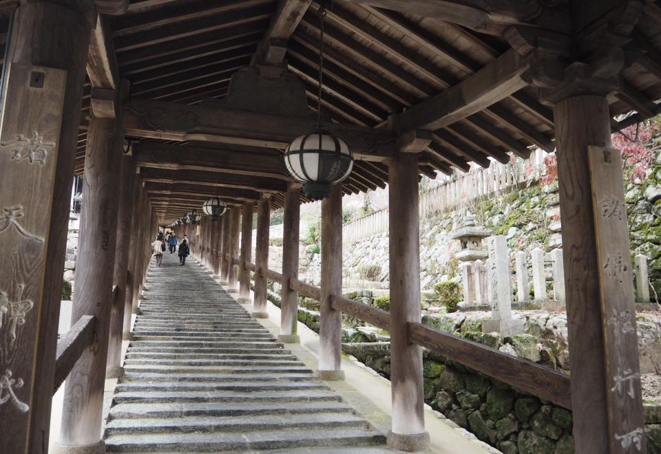 호텔 우의 감각적인 실내 인테리어