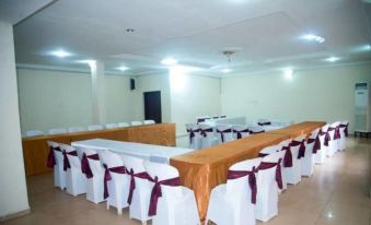 Dannic Hotel, Enugu