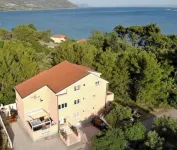 Apartments Villa Rea - 3-Star