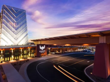 Isleta Resort & Casino Отели рядом с достопримечательностью «Мемориальный парк Мейн стрит»