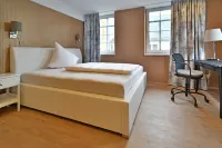 Hotel Zur Goldenen Sonne Hotel in zona Rotes Kreuz