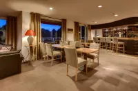 Les Ormes Domaine et Resort Hotels in Le Tronchet