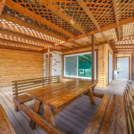 Jecheon Cheongpung Private Residence Отели рядом с достопримечательностью «Храм Чонбанса»