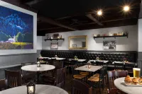 Seven Gables Inn, St. Louis West, a Tribute Portfolio Hotel - Morgenmad
