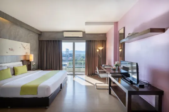 SILATHIP HUAHIN Serviced Apartment & Hotel