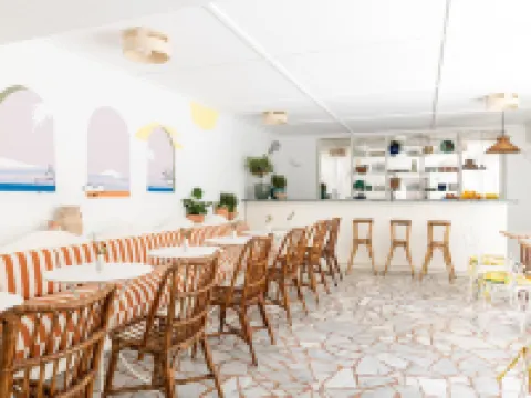 Hôtel le Sud Hotels in Antibes