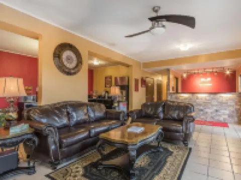 Econo Lodge Hotels in Weakley County