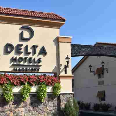 Delta Hotels Indianapolis East Hotel Exterior