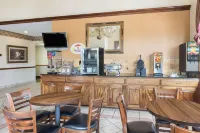 Super 8 by Wyndham Duson Lafayette West Area Hotels in Rayne