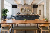 Hi-Lo Hotel, Autograph Collection - Barer