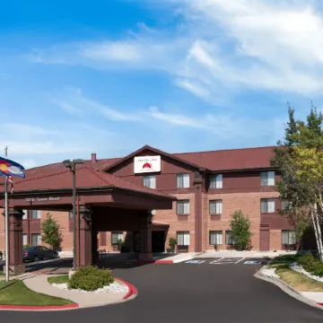 Spark by Hilton Denver International Airport