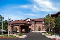 Spark by Hilton Denver International Airport Hotels near Denver International Airport