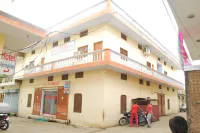 Hotel Shri Mahant Orchha 5 Mint Walking from Ram Raja Temple Hotels near Lakshmi Temple