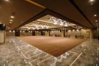 Zuri Hotel