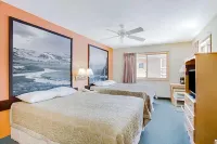 Super 8 by Wyndham Cooke City Yellowstone Park Area