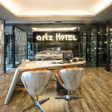 Artz Hotel Отели рядом с достопримечательностью «Торговый центр Перлинг»