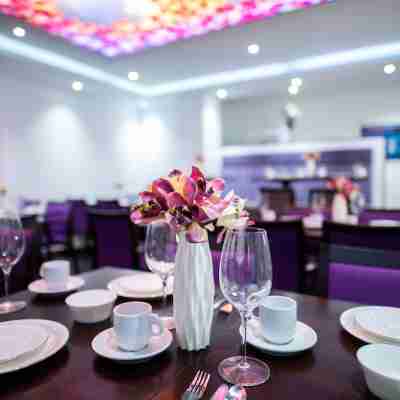 Hotel Cataleya BV Dining/Meeting Rooms