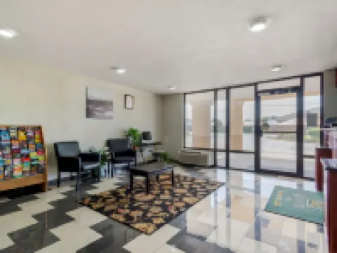 Quality Inn Hotels in Acworth