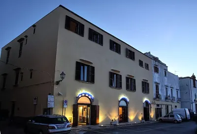 奧佩斯卡託飯店及餐廳 Canale dell＇Arco della Volpe附近的飯店