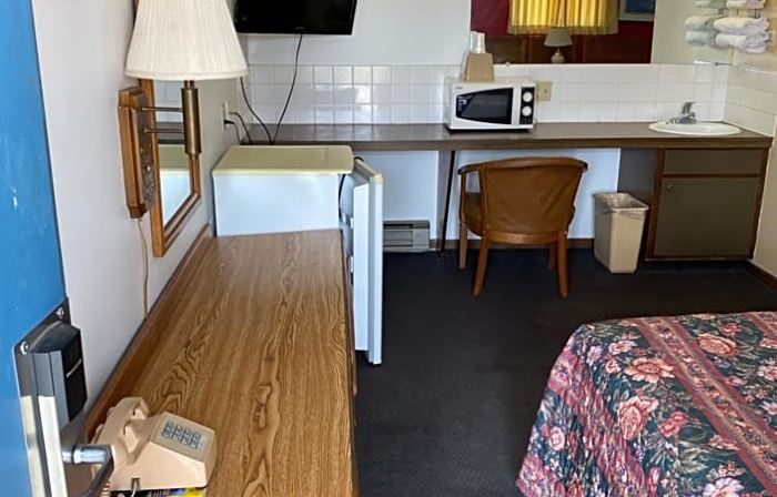 Burr Oak Motel