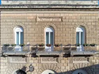 Palazzo Marini B&B di Charme Hotels near Porta Napoli