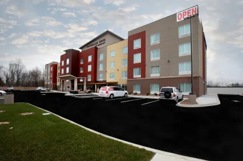 TownePlace Suites by Marriott Louisville Airport - Airport Shuttle