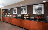 Hampton Inn St. Joseph - breakfast