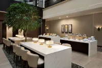 Embassy Suites by Hilton Columbus - Desayuno