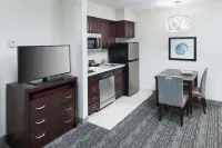 Homewood Suites by Hilton Seattle Tacoma Int'l. Airport-Tukwila فنادق في توكويلا