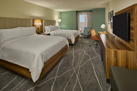 Holiday Inn Express & Suites Charleston Dwtn - Westedge