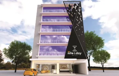 All Nite & Day Makassar Hoteles en Distrito de Macasar