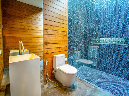 Grand Villa Noi Отели рядом с достопримечательностью «Мост Сарасин»