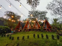 De Wind Villas Paseban Puncak (Syariah) Hotels in Megamendung Subdistrict