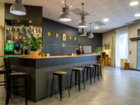 Best Western Plus Suitcase Paris la Defense Hotels in Asnieres-sur-Seine