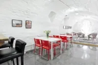 Ramilton Old Town Hostel