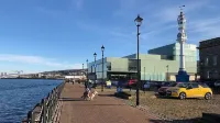 Ann St Short-Term Stay, Greenock, United Kingdom Hotels near Inverclyde Windfarm