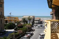 Hotel Playa - Ocean View