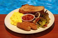 Poppies Senggigi Hostel Hotel a 