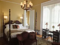 The Pepin Mansion B&B on Mansion Row - 10 Min to Start of the Bourbon Trail فنادق في New Albany