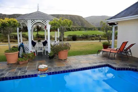 Mulligans Guest Lodge