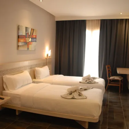 Hotel A44