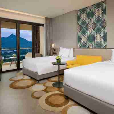 Holiday Inn Resort Qionghai Guantang Rooms