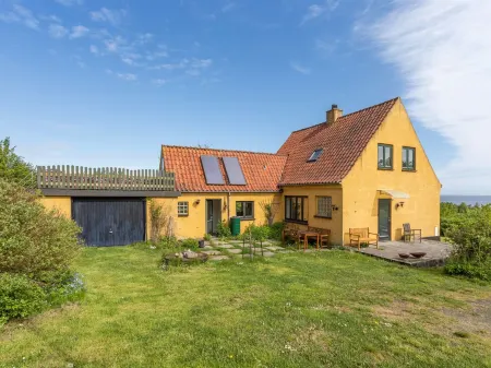 "Amlethus" - 375m from the Sea