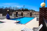 Hampton Inn & Suites Grenada - Pools