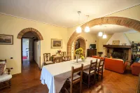 Panoramic Villa in Tuscany Rolling Hill, Well Connected, Everyday New Journey to - Pet friendly