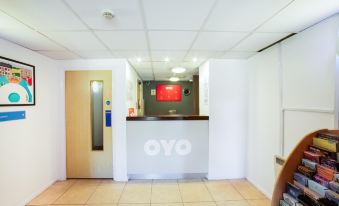 OYO Sunrise Hotel, A46 N Leicester