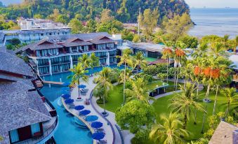 Holiday Ao Nang Beach Resort, Krabi